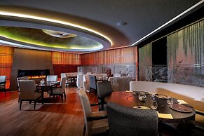 Four Seasons Hotel