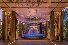 Four Seasons Hotel