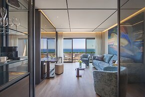 Four Seasons Hotel