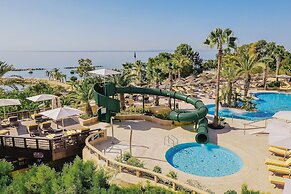 Four Seasons Hotel