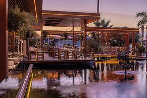 Four Seasons Hotel
