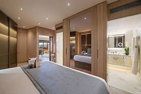 Four Seasons Hotel