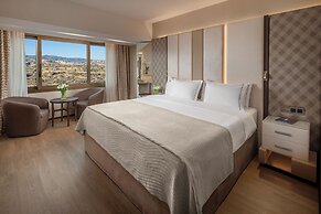 Four Seasons Hotel