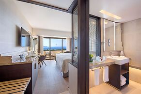 Four Seasons Hotel
