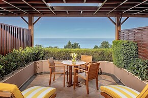 Four Seasons Hotel