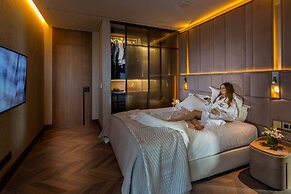 Four Seasons Hotel