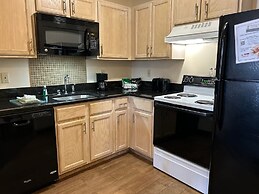 Ashley Quarters Hotel Cincinnati Airport