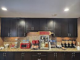 Ashley Quarters Hotel Cincinnati Airport