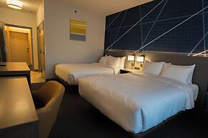 Comfort Inn & Suites River City Decatur