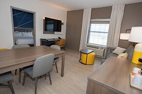 Comfort Inn & Suites River City Decatur