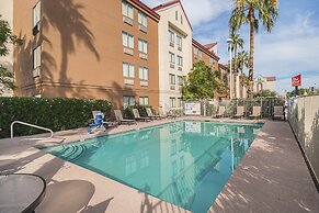 Red Roof Inn PLUS+ Phoenix West