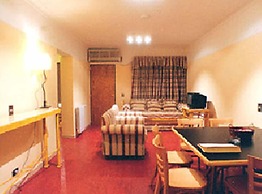 Reina Victoria Suites & Towers