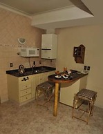 Reina Victoria Suites & Towers