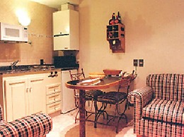 Reina Victoria Suites & Towers