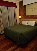 Reina Victoria Suites & Towers