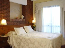 Reina Victoria Suites & Towers