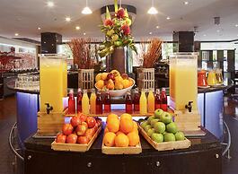 Radisson on Flagstaff Gardens Melbourne