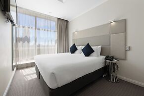 Clarion Suites Gateway