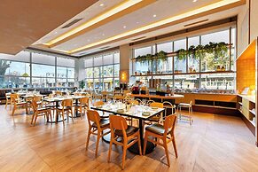 Clarion Suites Gateway