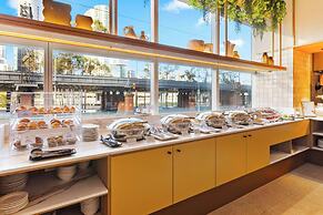 Clarion Suites Gateway