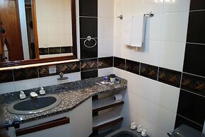 L'Hirondelle Flat Service