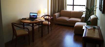 L'Hirondelle Flat Service