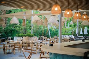Kapetanios Odysseia Hotel