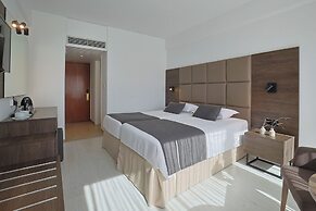 Kapetanios Odysseia Hotel
