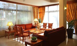 Kapetanios Odysseia Hotel