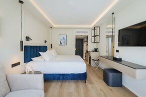 Kapetanios Odysseia Hotel