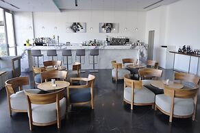 Sun Hall Hotel