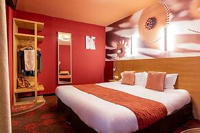 Hotel Ariane Montparnasse by Patrick Hayat