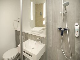 ibis Lyon Gerland Rue Merieux