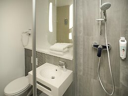 ibis Lyon Gerland Rue Merieux