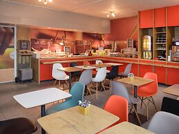 ibis Lyon Gerland Rue Merieux