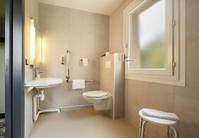 B&B HOTEL Niort Sud Venise Verte