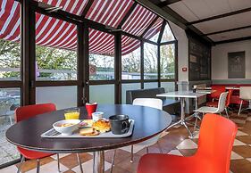 B&B HOTEL Niort Sud Venise Verte