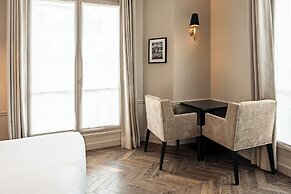 Hôtel Saint-Louis - Jardin du Luxembourg