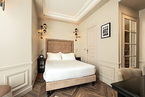 Hôtel Saint-Louis - Jardin du Luxembourg