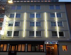 City Hotel by Celina