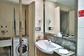 Adina Apartment Hotel Budapest