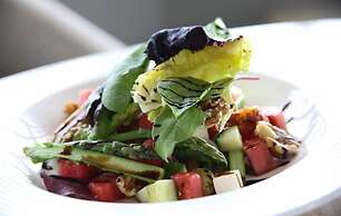 Treacys Oakwood Hotel