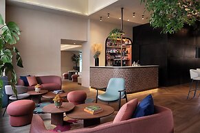 The Spring House Hotel Rome Vatican, Tapestry Collection Hilton