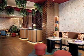 The Spring House Hotel Rome Vatican, Tapestry Collection Hilton