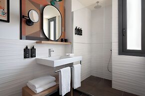 The Spring House Hotel Rome Vatican, Tapestry Collection Hilton