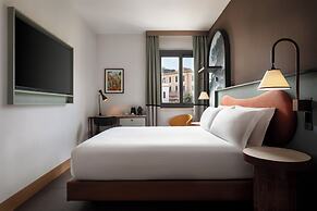 The Spring House Hotel Rome Vatican, Tapestry Collection Hilton