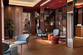 The Spring House Hotel Rome Vatican, Tapestry Collection Hilton