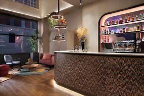 The Spring House Hotel Rome Vatican, Tapestry Collection Hilton