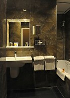 Apollofirst Boutique Hotel