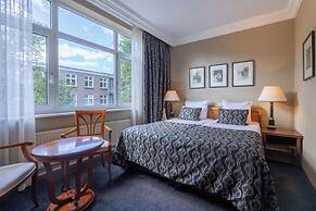 Apollofirst Boutique Hotel